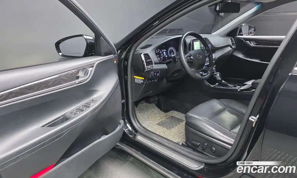 Hyundai Grandeur 2019 2.4 автомат (гидро), фото 10