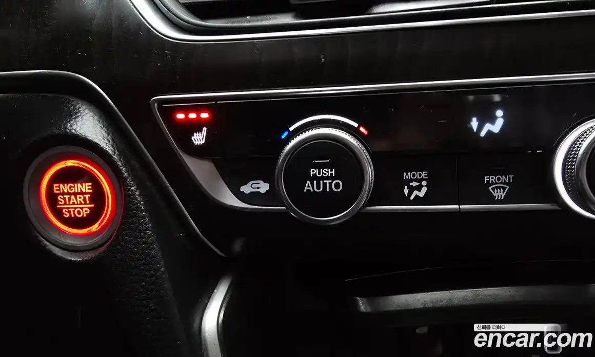 Honda Accord 2018 2.0 автомат (гидро), фото 29
