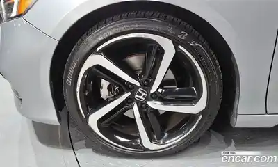 Honda Accord 2018 2.0 автомат (гидро), миниатюра 5