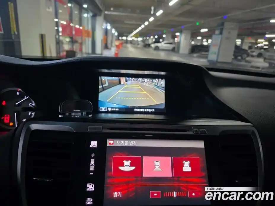 Honda Accord 2016 2.0 автомат (вариатор), фото 11