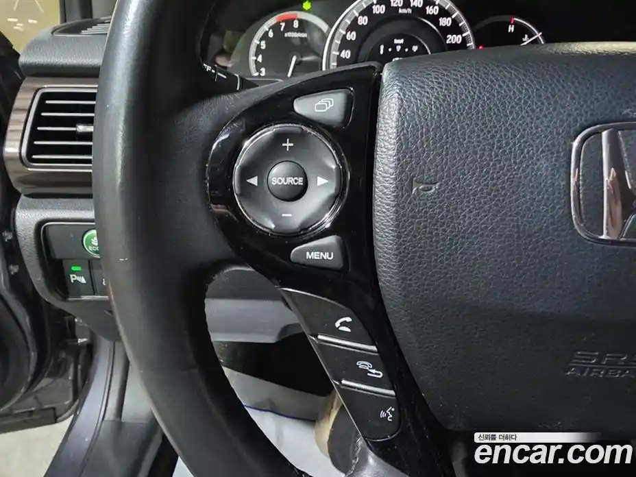 Honda Accord 2016 2.0 автомат (вариатор), фото 13