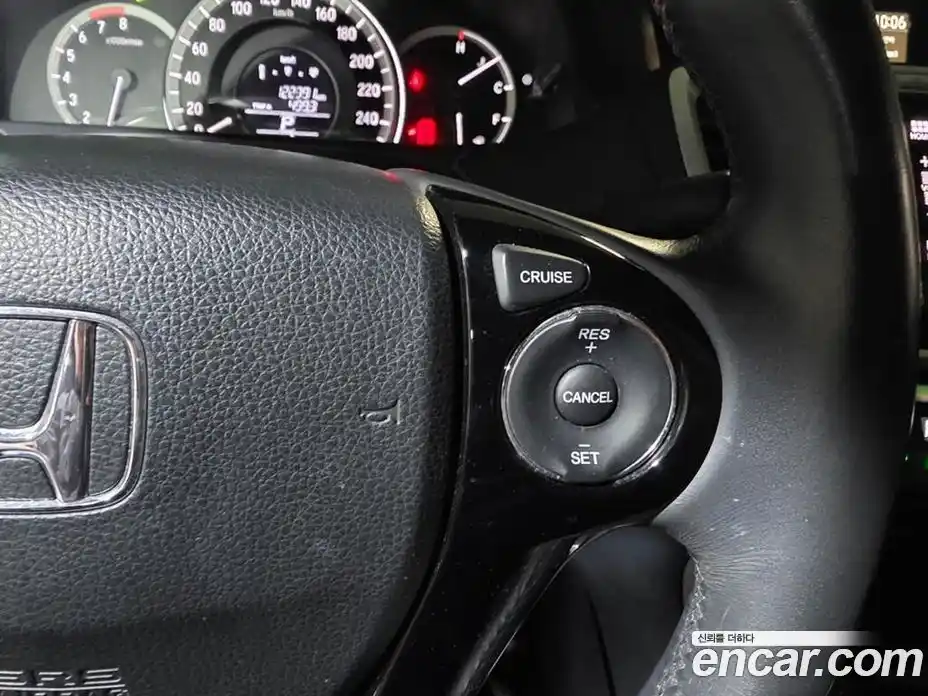 Honda Accord 2016 2.0 автомат (вариатор), фото 14