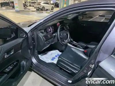 Honda Accord 2016 2.0 автомат (вариатор), миниатюра 5
