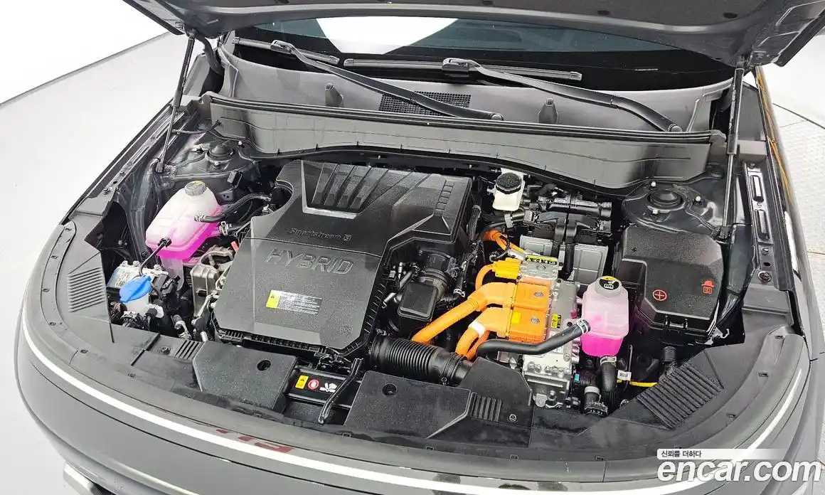 Hyundai Kona 2025 1.6 автомат (гидро), фото 6