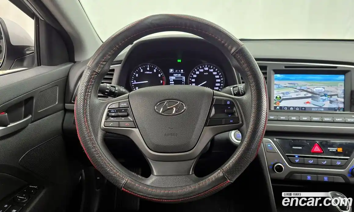 Hyundai Avante 2017 1.6 автомат (гидро), фото 19
