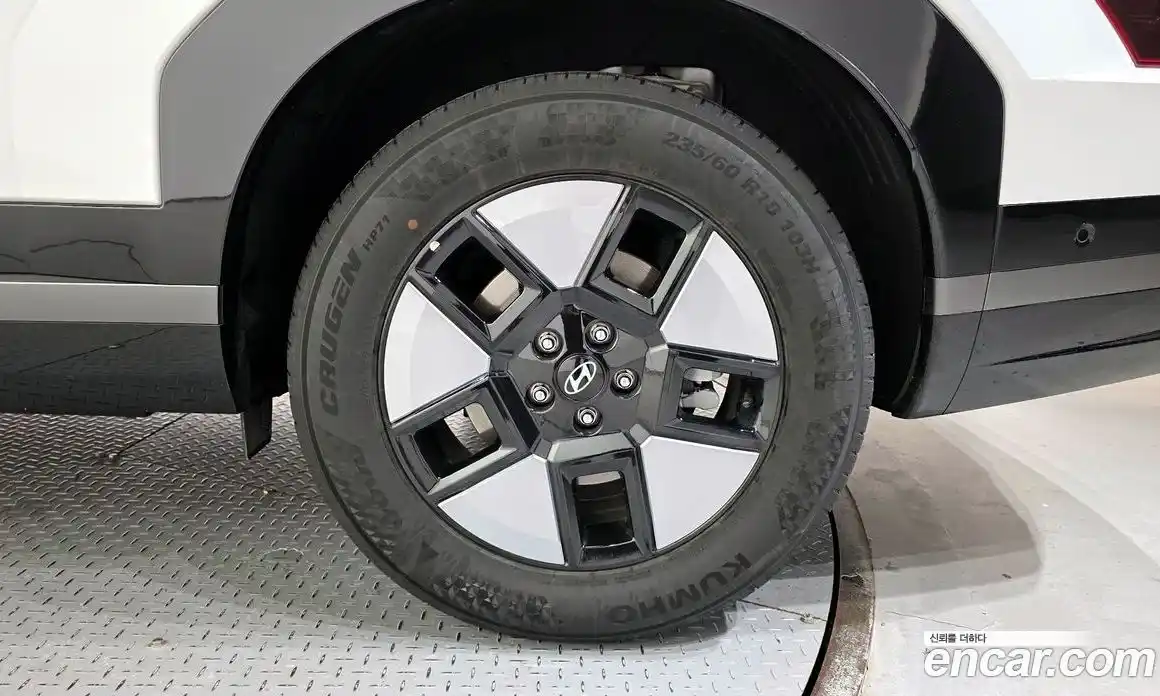 Hyundai Santa Fe 2024 1.6 автомат (гидро), фото 7