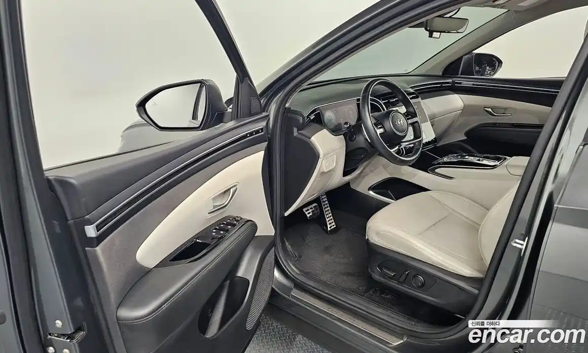 Hyundai Tucson 2023 1.6 автомат (гидро), фото 13
