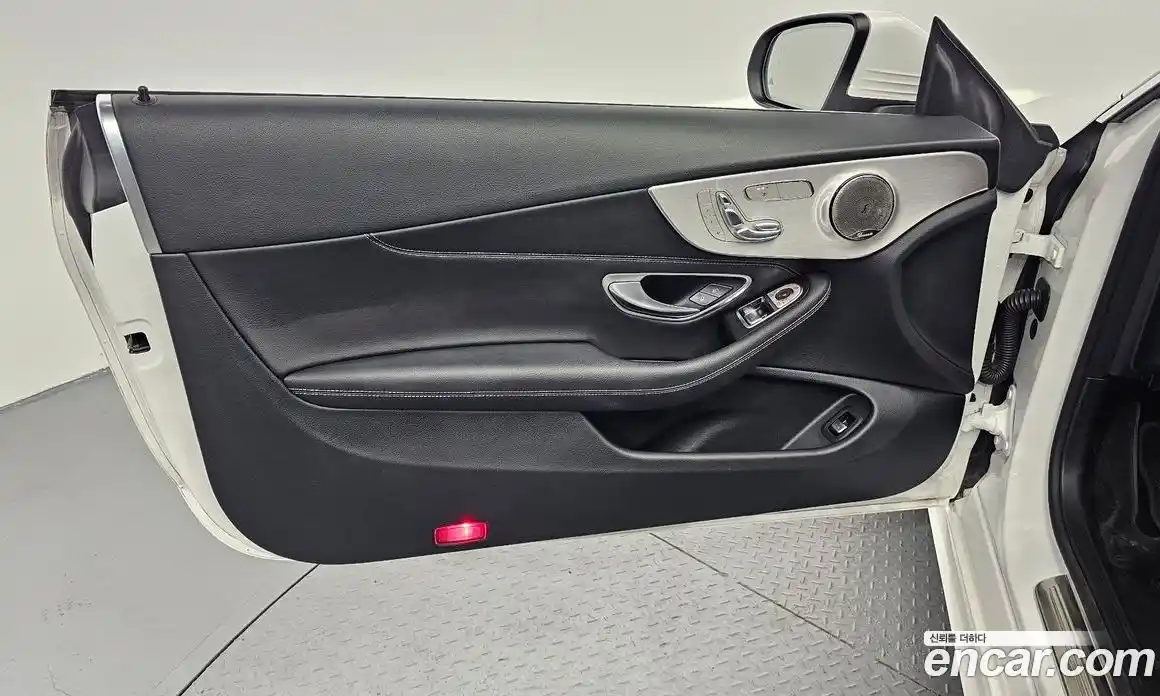 Mercedes-Benz C-Class 2021 2.0 гидро, фото 14