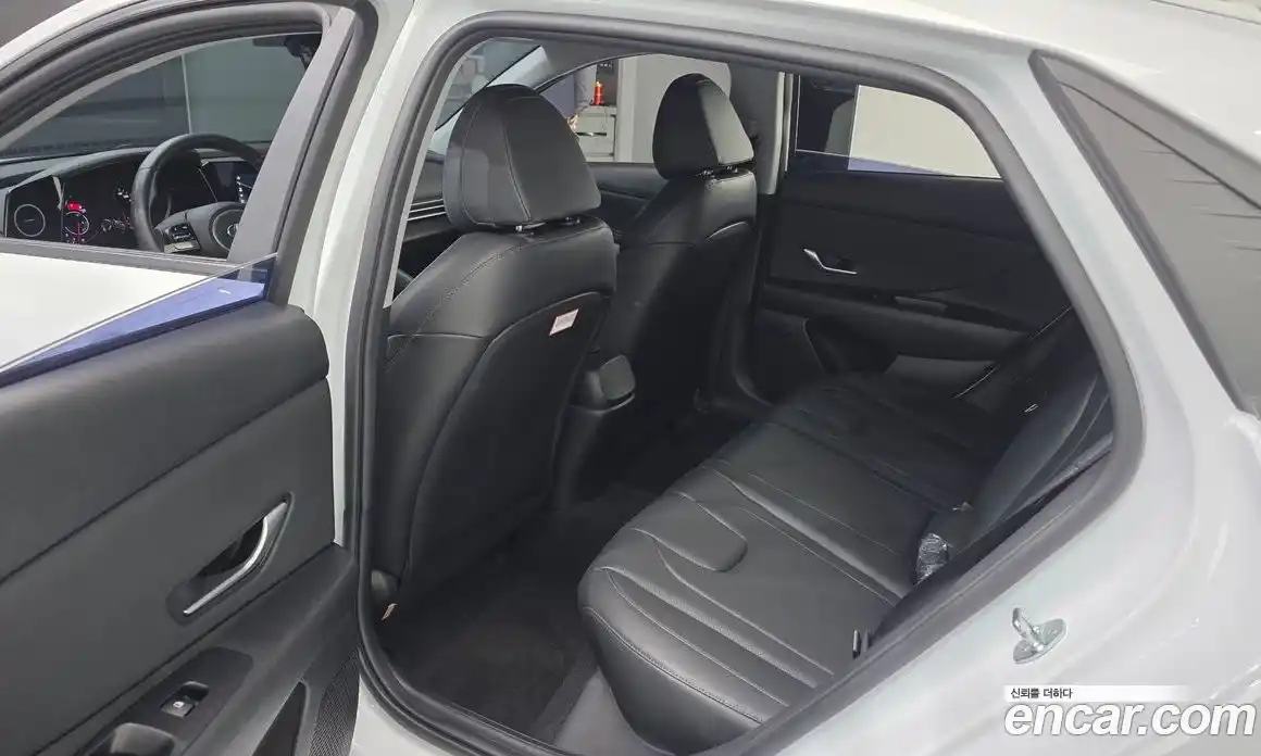 Hyundai Avante 2023 1.6 гидро, фото 16