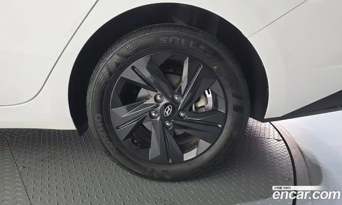 Hyundai Avante 2023 1.6 гидро, фото 7