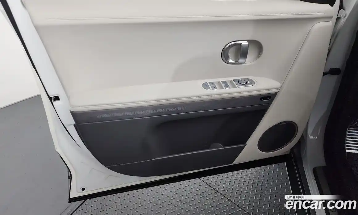 Hyundai Ioniq 5 2023 0.1 гидро, фото 14