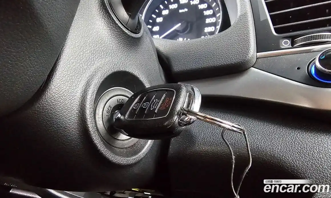 Hyundai Avante 2016 1.6 гидро, фото 27