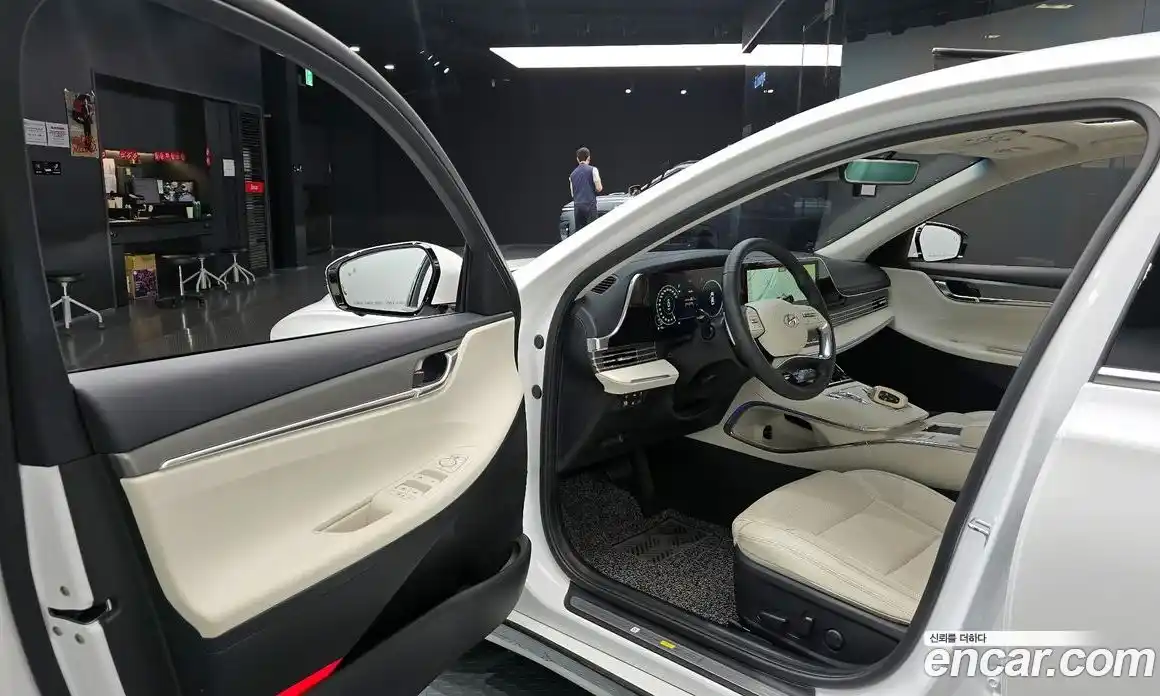 Hyundai Grandeur 2021 2.4 гидро, фото 13