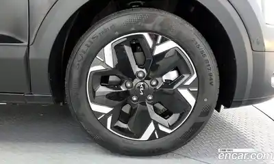 Kia Niro 2023 автомат (гидро), миниатюра 7