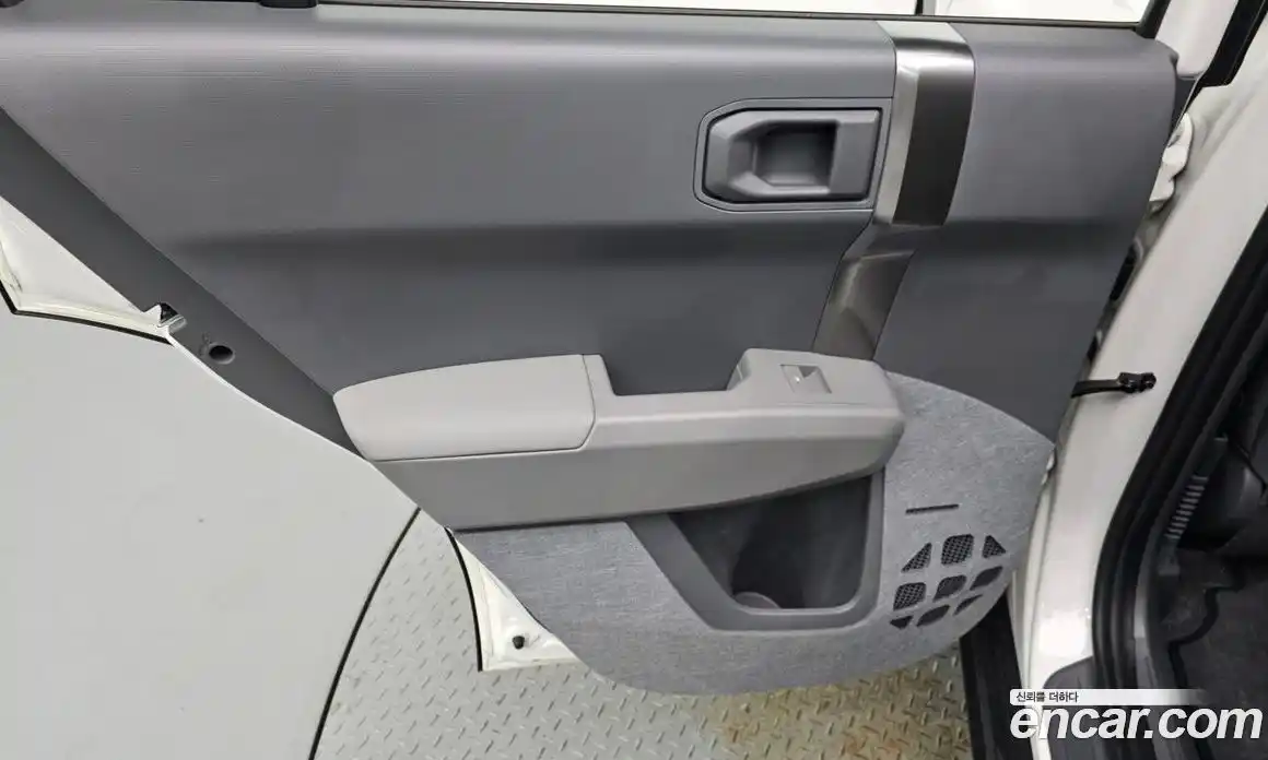 Kia EV3 2024 0.2 автомат (гидро), фото 15