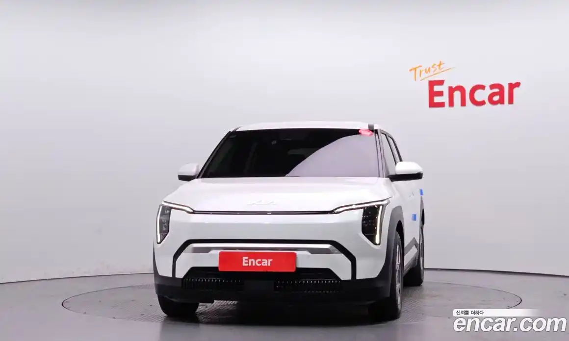 Kia EV3 2024 0.2 автомат (гидро), фото 3