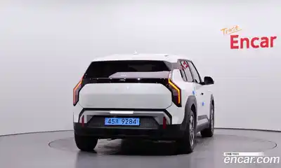 Kia EV3 2024 0.2 автомат (гидро), миниатюра 4