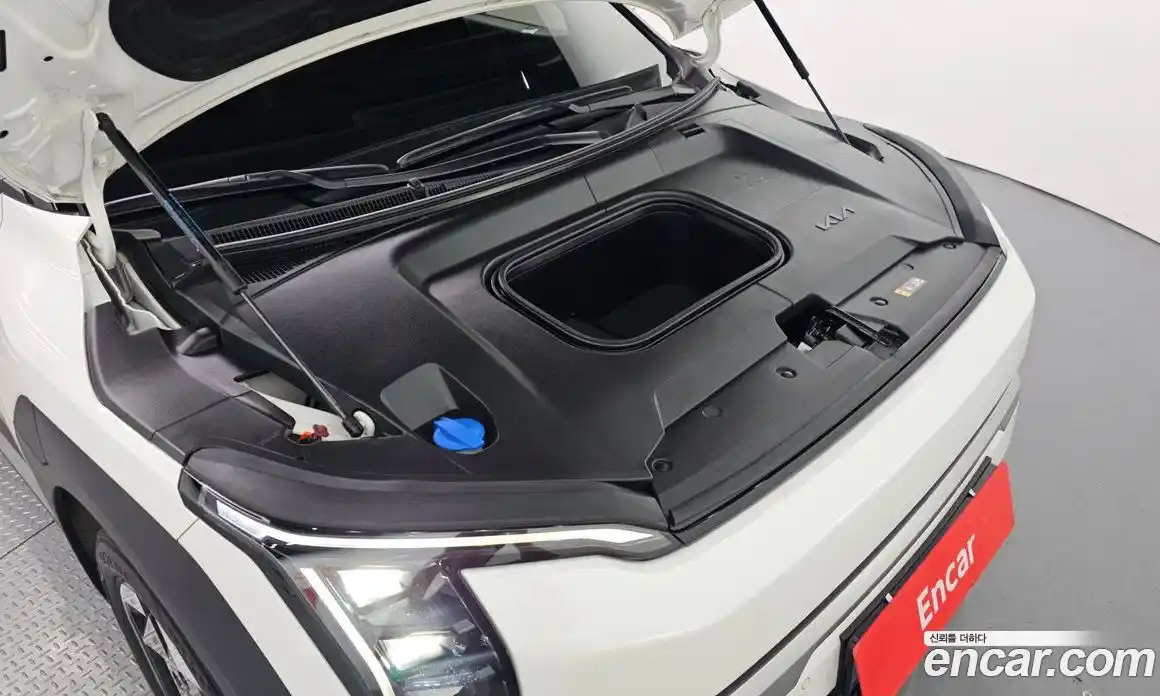 Kia EV3 2024 0.2 автомат (гидро), фото 6