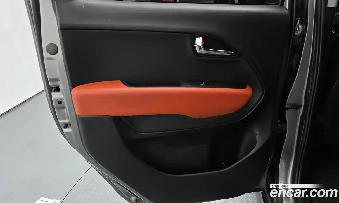 Kia Ray 2021 1.0 автомат (гидро), фото 15