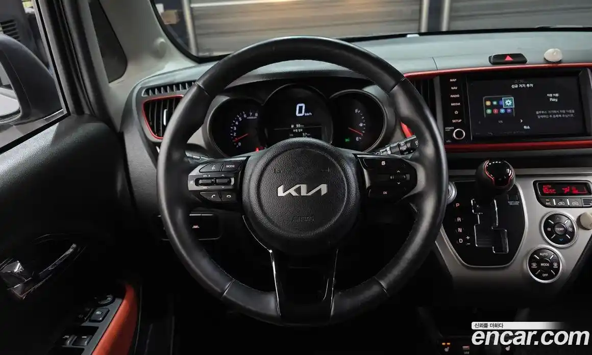 Kia Ray 2021 1.0 автомат (гидро), фото 18