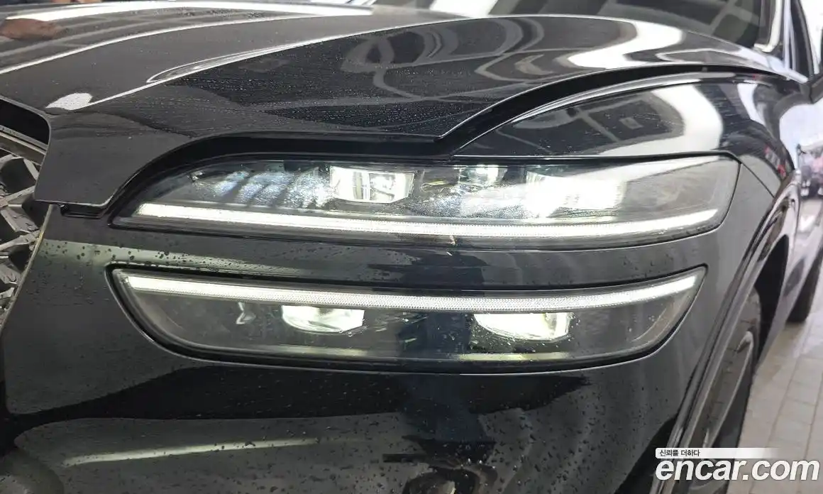 Genesis GV70 2023 2.5 гидро, фото 8