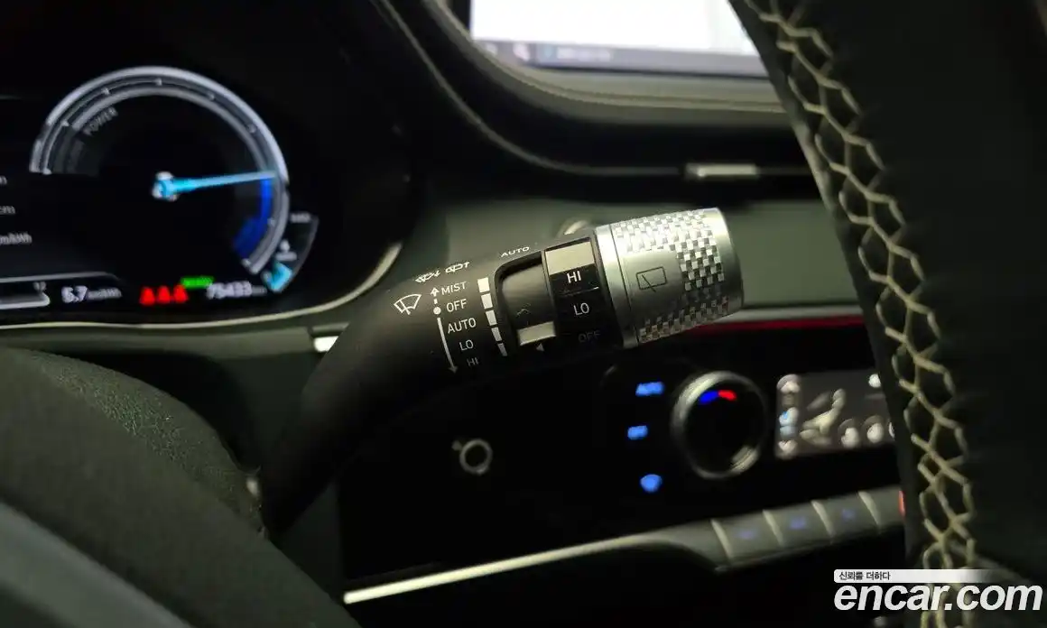 Genesis GV70 2022 0.1 гидро, фото 17