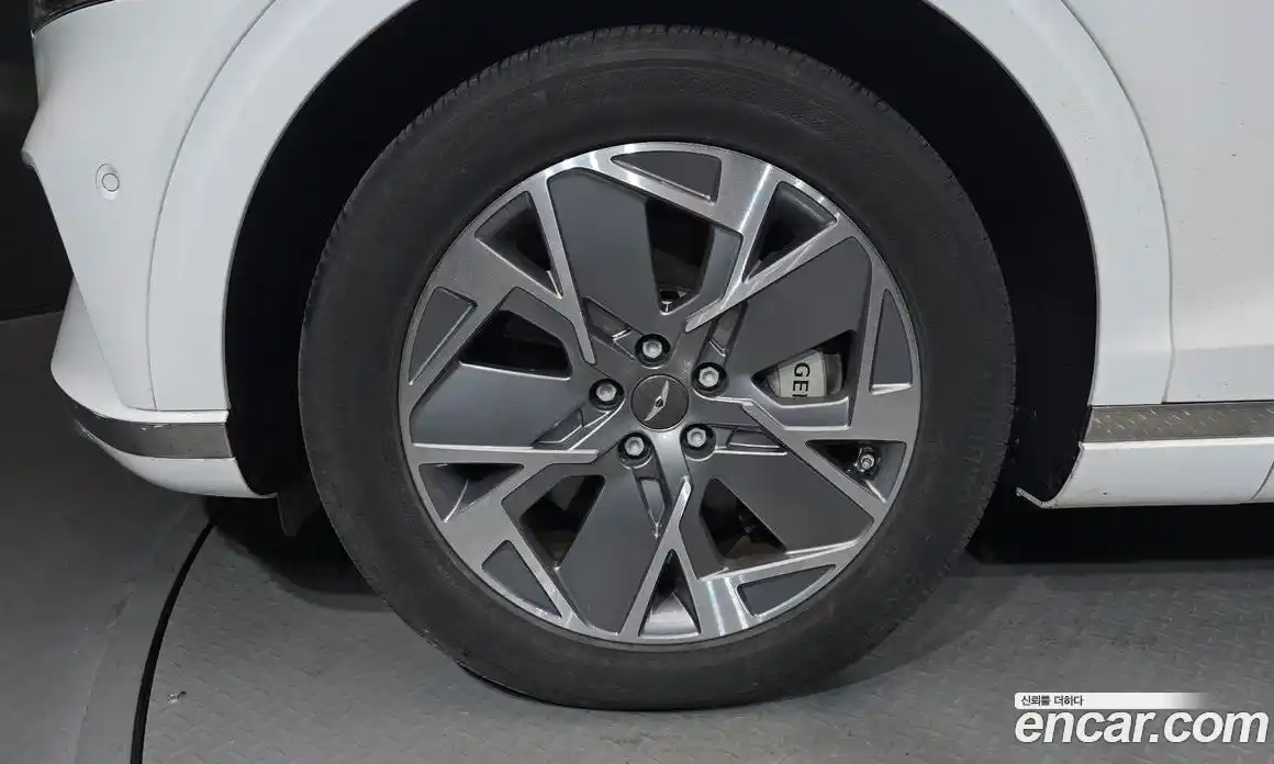 Genesis GV70 2022 0.1 гидро, фото 5