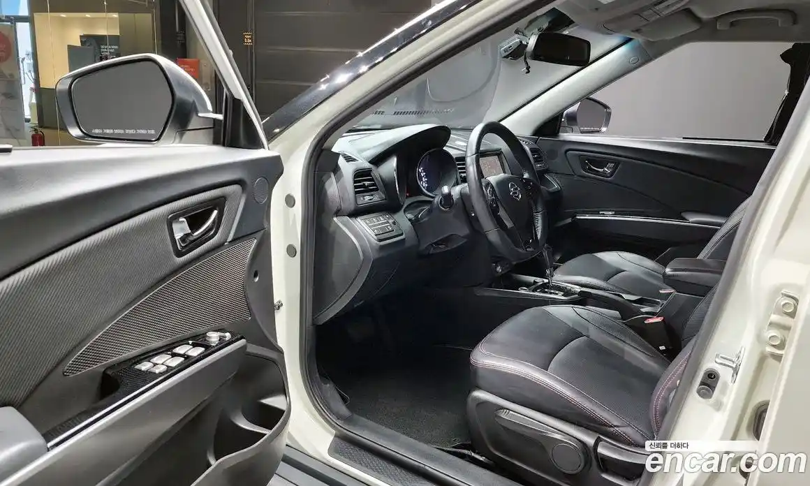 SsangYong TIBOLI 2017 1.6 автомат (гидро), фото 13