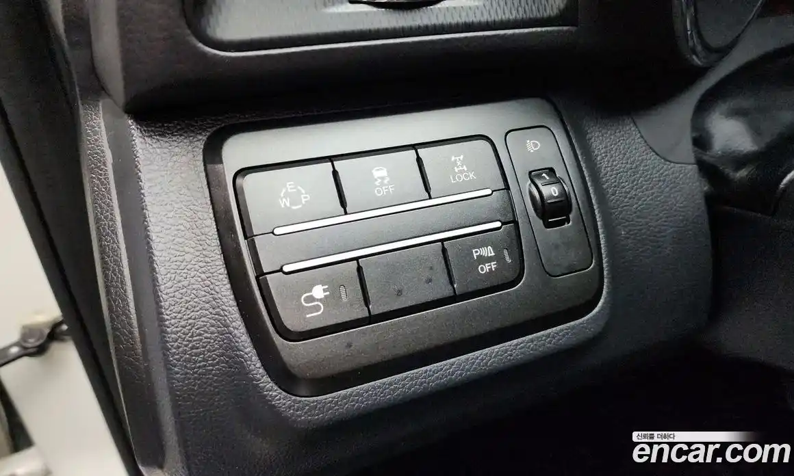 SsangYong TIBOLI 2017 1.6 автомат (гидро), фото 28