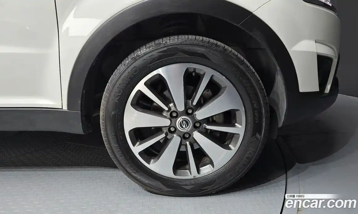SsangYong Korando 2015 2.0 автомат (гидро), фото 7