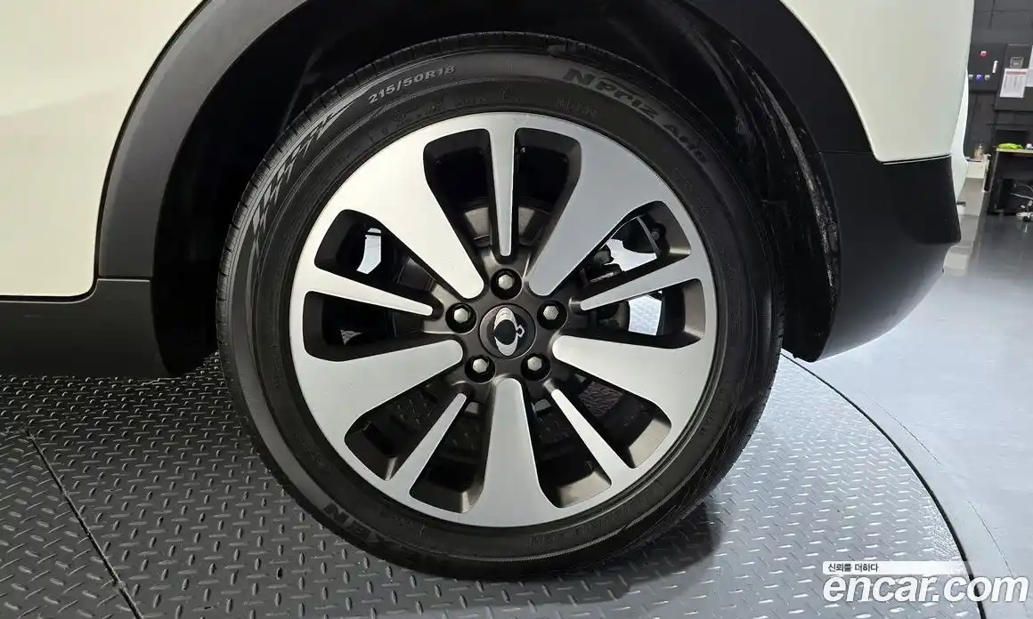 SsangYong TIBOLI 2017 1.6 автомат (гидро), фото 7