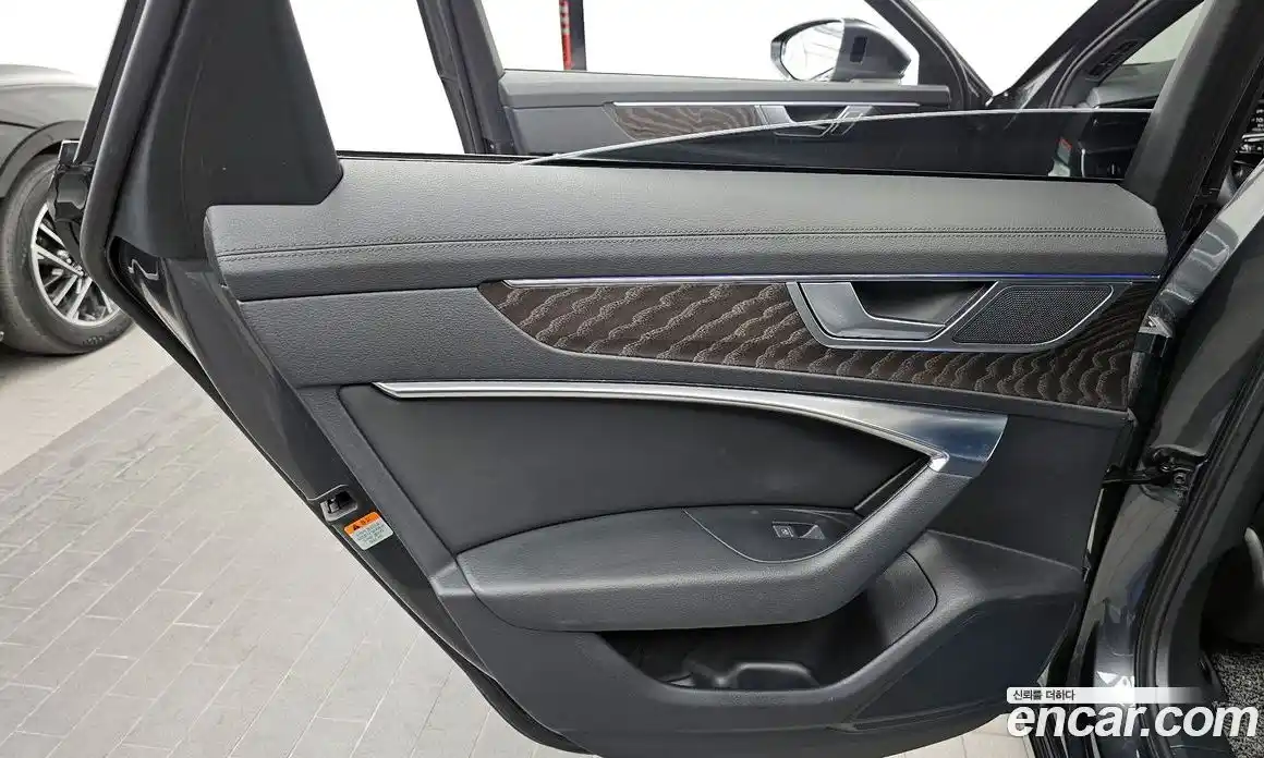 Audi A6 2021 2.0 автомат (гидро), фото 15