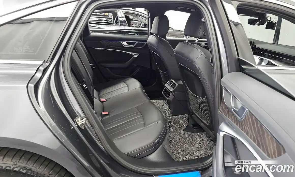 Audi A6 2021 2.0 автомат (гидро), фото 18