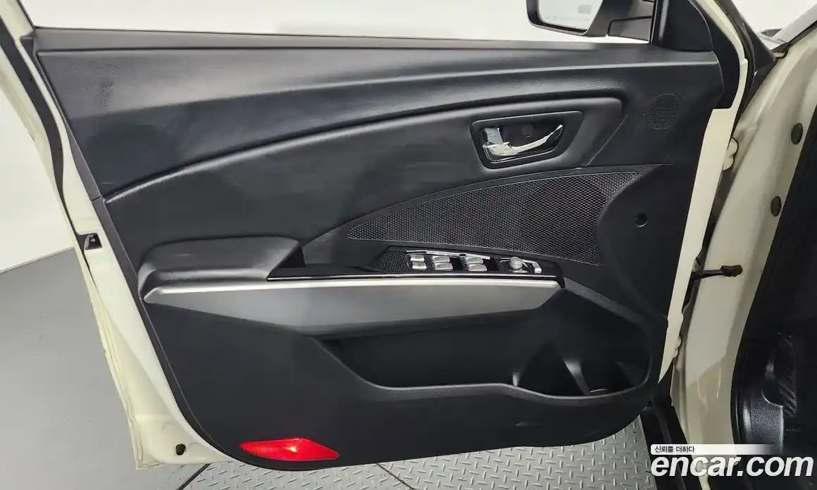 SsangYong TIBOLI 2015 1.6 гидро, фото 14
