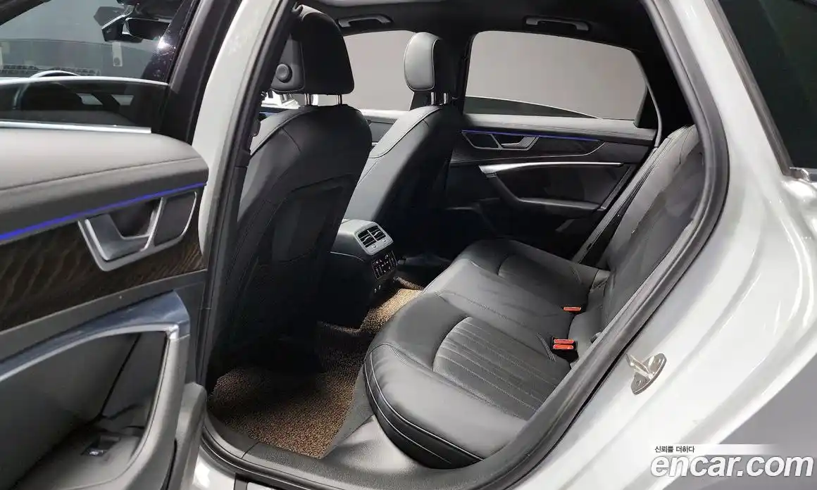 Audi A6 2022 2.0 автомат (гидро), фото 18