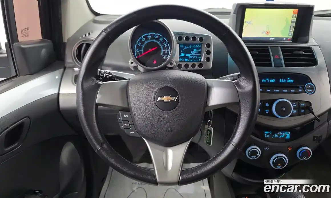 Chevrolet Spark 2012 1.0 автомат (гидро), фото 14
