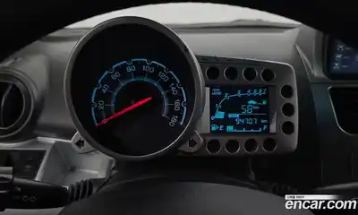 Chevrolet Spark 2012 1.0 автомат (гидро), миниатюра 8