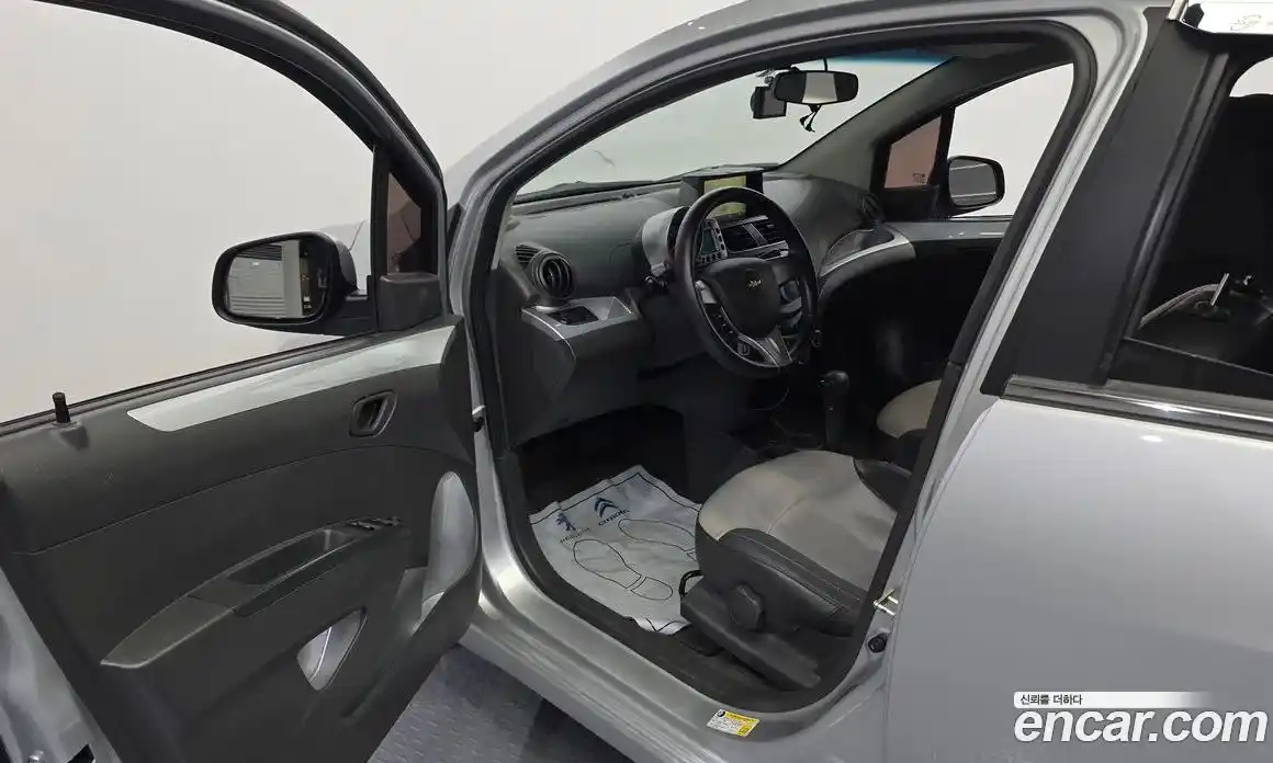 Chevrolet Spark 2012 1.0 автомат (гидро), фото 10