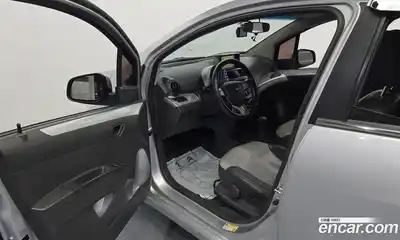 Chevrolet Spark 2012 1.0 автомат (гидро), миниатюра 10