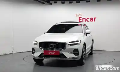 Volvo XC60 2023 2.0 автомат (гидро), миниатюра 3