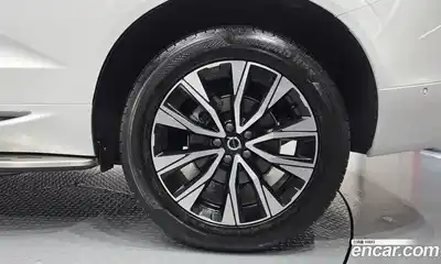 Volvo XC60 2023 2.0 автомат (гидро), миниатюра 7