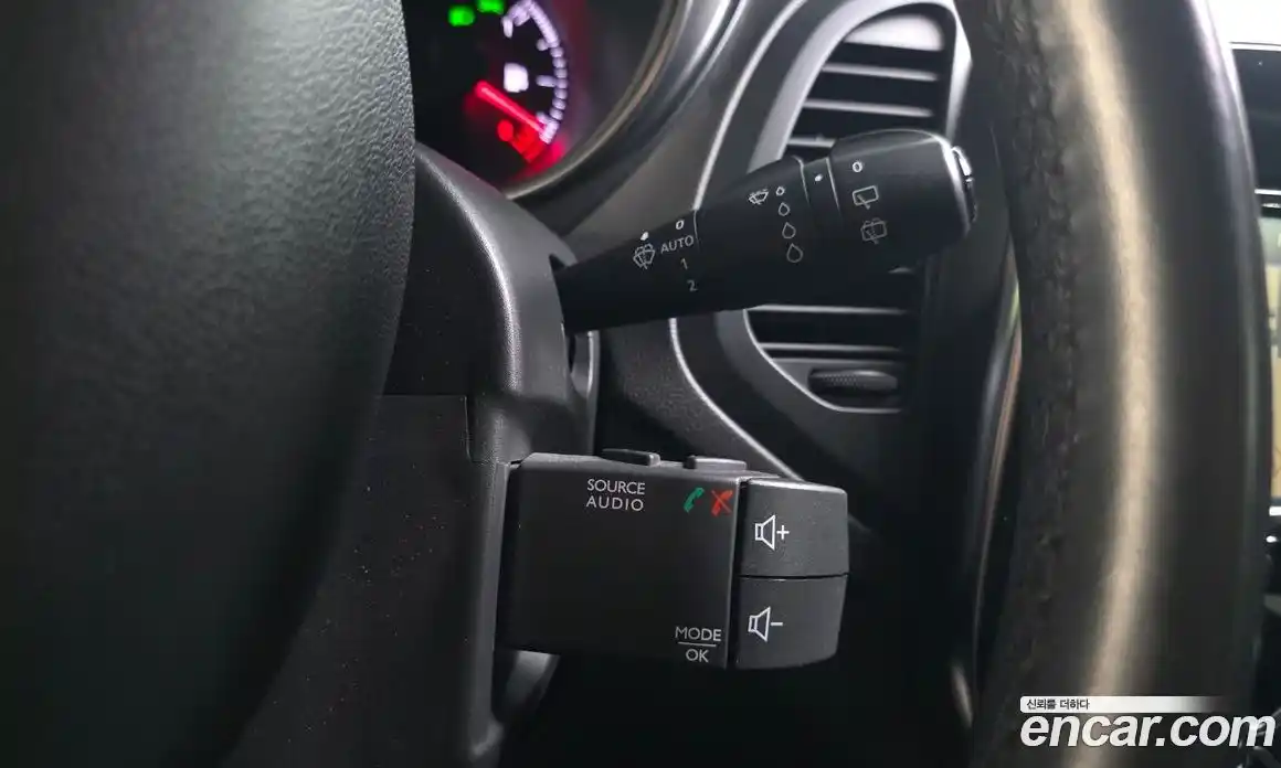 Renault QM3 2017 1.5 гидро, фото 18