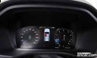 Volvo XC60 2018 2.0 автомат (гидро), миниатюра 11