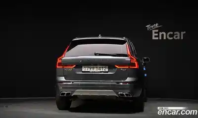 Volvo XC60 2018 2.0 автомат (гидро), миниатюра 4