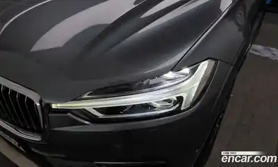Volvo XC60 2018 2.0 автомат (гидро), миниатюра 8