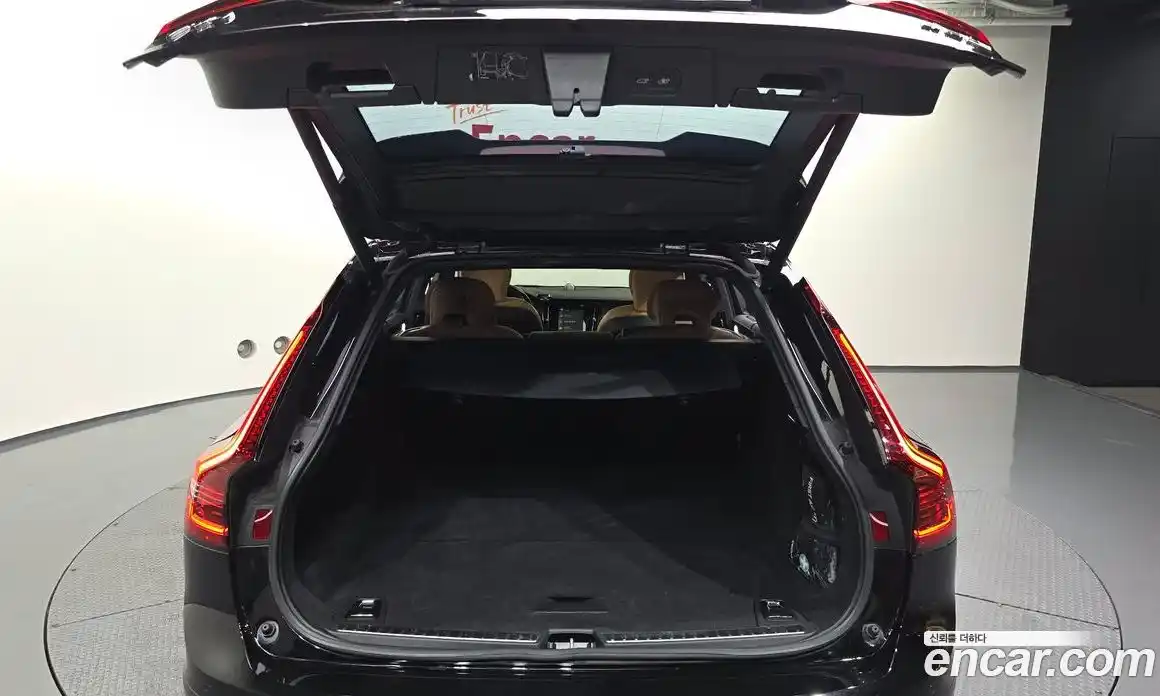 Volvo V90 2020 2.0 автомат (гидро), фото 20