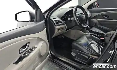 Renault SM3 2010 1.6 гидро, миниатюра 11