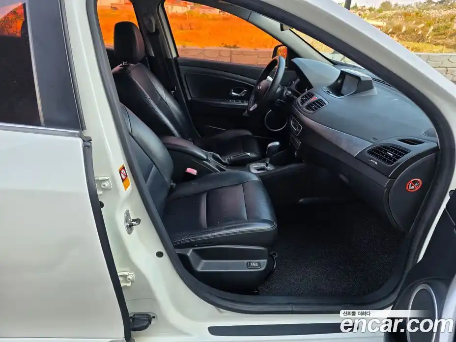 Renault SM3 2010 1.6 гидро, фото 14