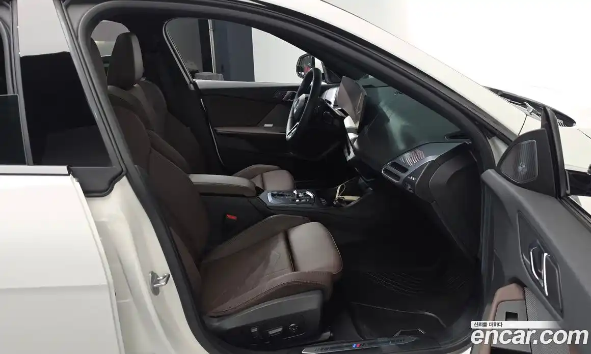 BMW 2-Series 2025 2.0 гидро, фото 16
