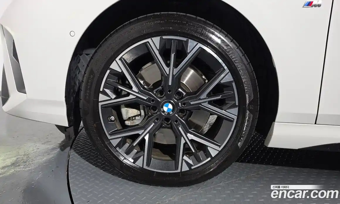 BMW 2-Series 2025 2.0 гидро, фото 5
